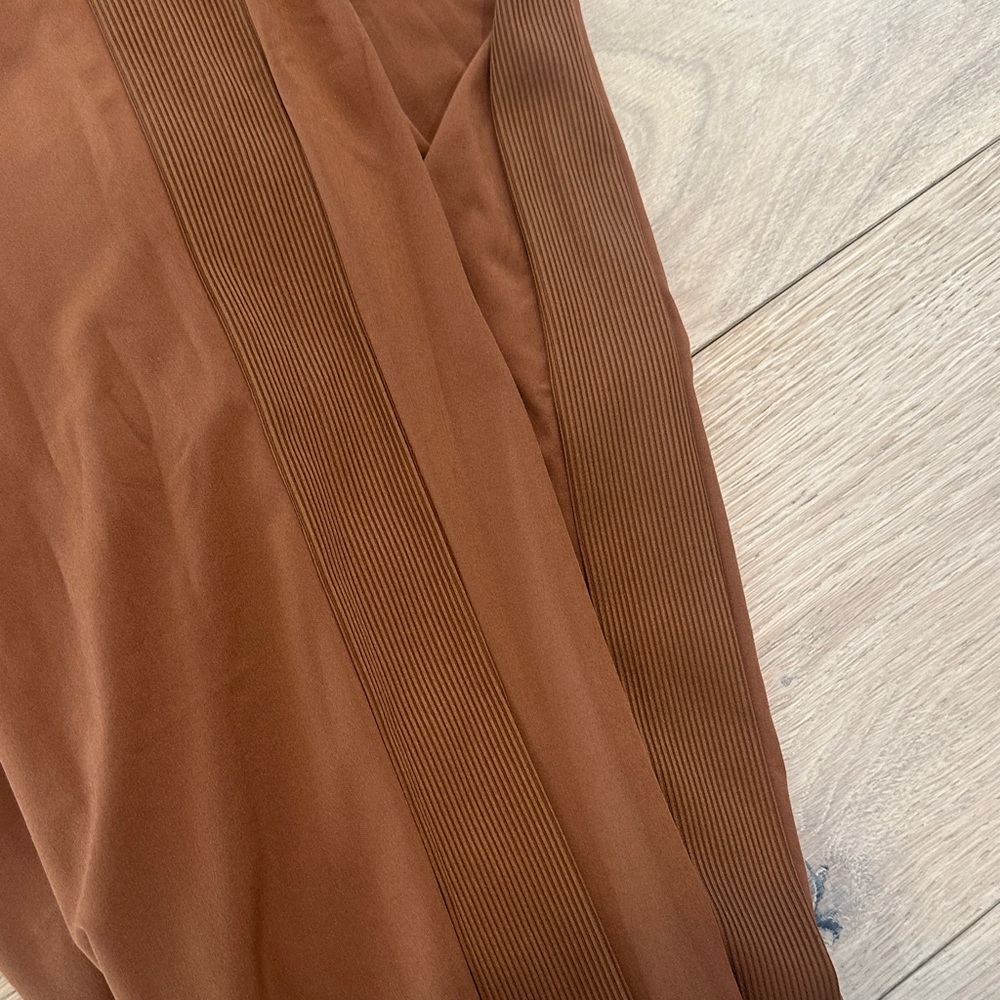 Athleta Brown Jogger Pants with side ribbed detail - Picture 2 of 6